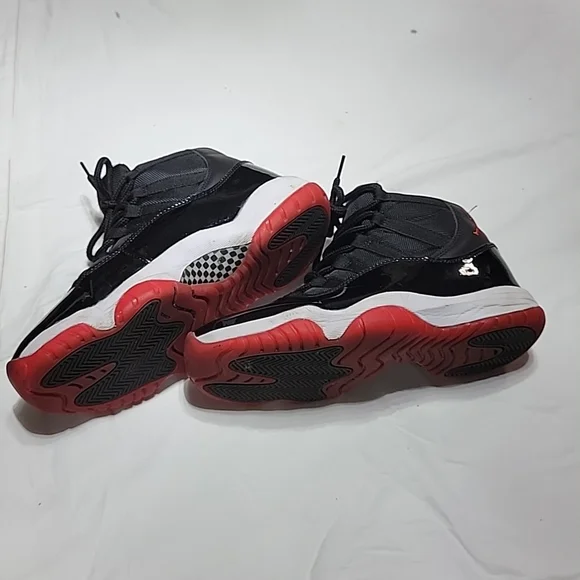 AIRJORDAN NIKE Man shoes Size 9.5 Retro 23  378037-061 1919  excellent condition - Picture 8 of 16